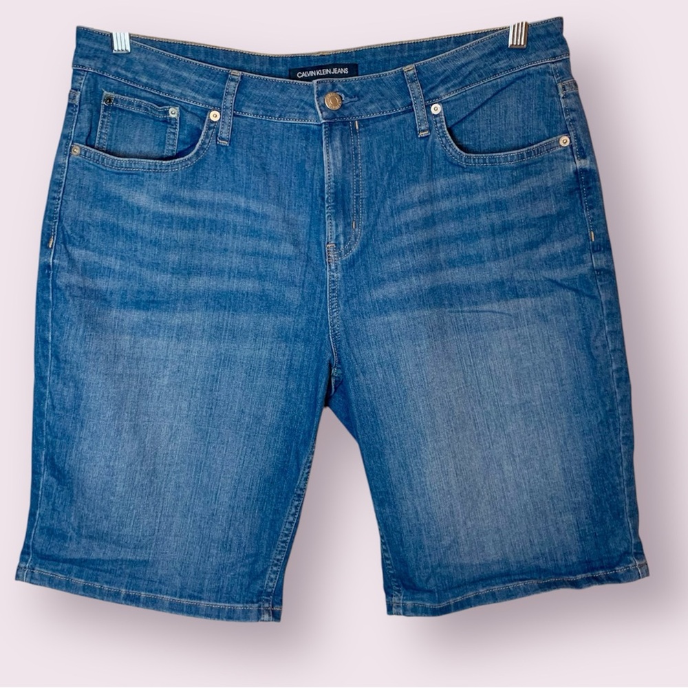 Calvin Klein Jeans Denim Shorts Medium Wash Blue Size 16